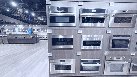Microwaves | Yale Appliance | Framingham, Hanover, Dorchester, MA